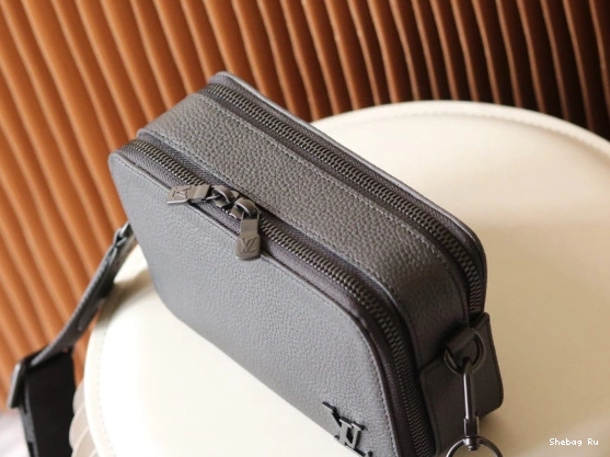 LOUIS Wearable Alpha VUITTON Wallet 0728